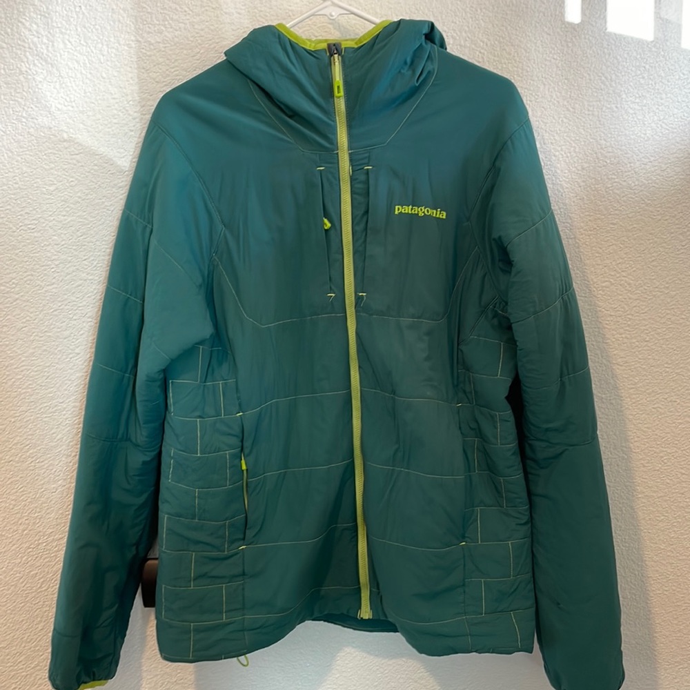 Men’s Patagonia nano puff air jacket size M